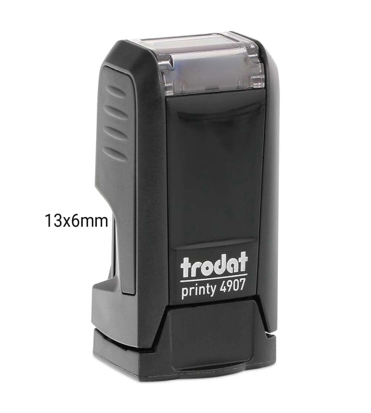 Tampon auto-encreur Trodat Printy 4907 au format 13×6 mm, compact et précis, idéal pour un usage quotidien.