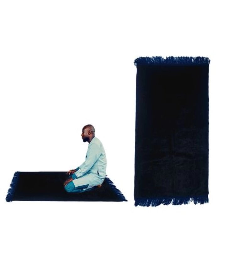 Lot De 4 Tapis De Prière Islamique Épais | 80x120 Cm | Anti-Dérapant | Design Noir Mixte | 100% Polyester