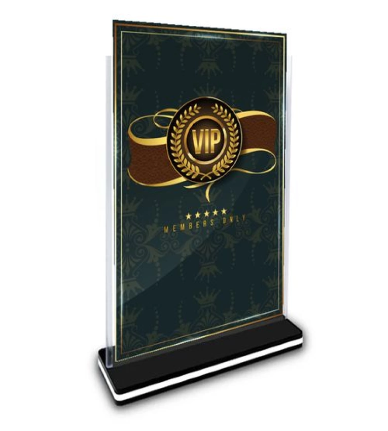 Élevez votre événement avec la Plaque VIP double face A6 pour tables et espaces. Marquage élégant.
